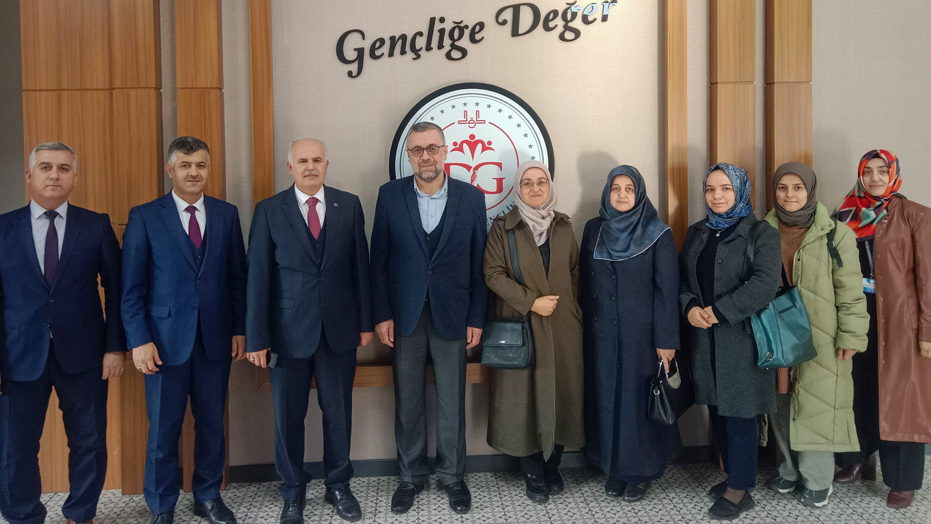 Diyanet Aile ve Gençlik Merkezlerine Ziyaret