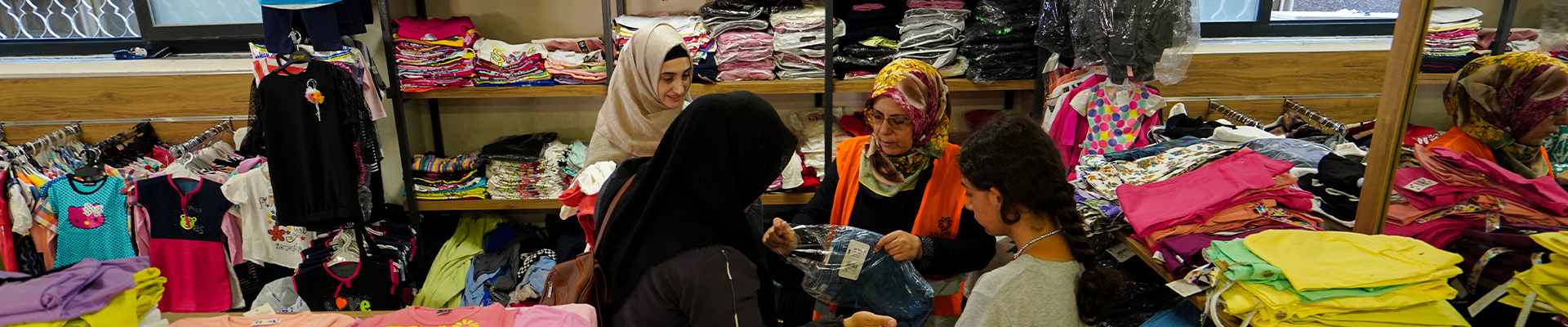 “Bir Çocuk da Siz Giydirin” Kampanyası Devam Ediyor