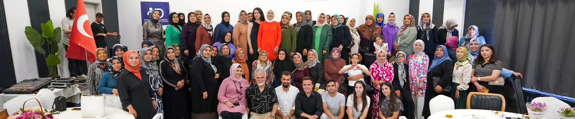 جمعية لمسة الحياة للأيتام تنظم حفل شكر للأمهات
