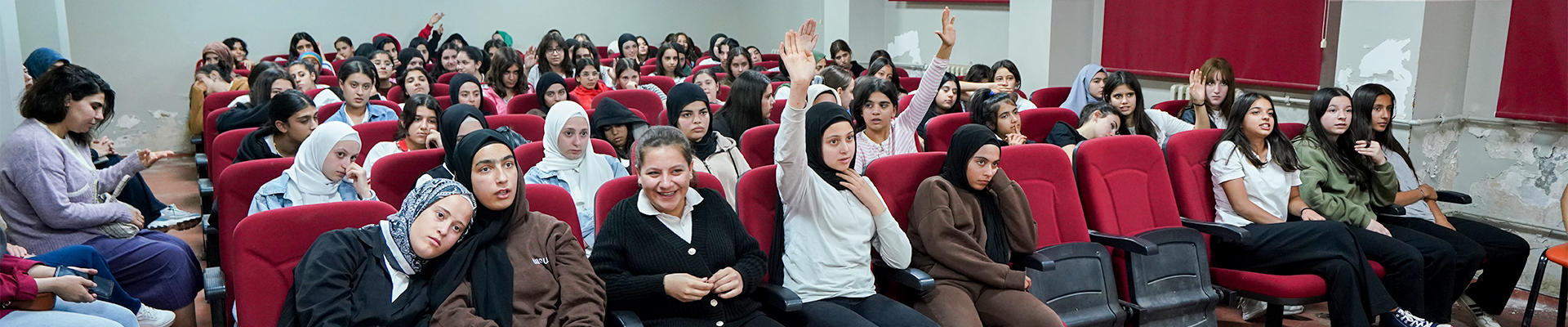 Nurdağı’nda Gençlere Sivil Topluma Katılım ve Kapasite Artırımı Seminerleri