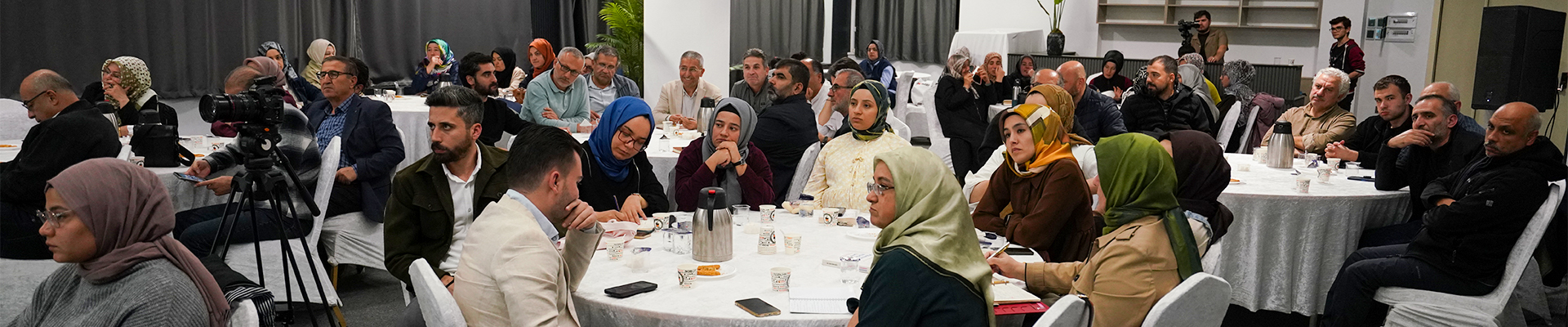 “İslam’ı Yeniden Düşünmek” Kitap Tahlili Programı