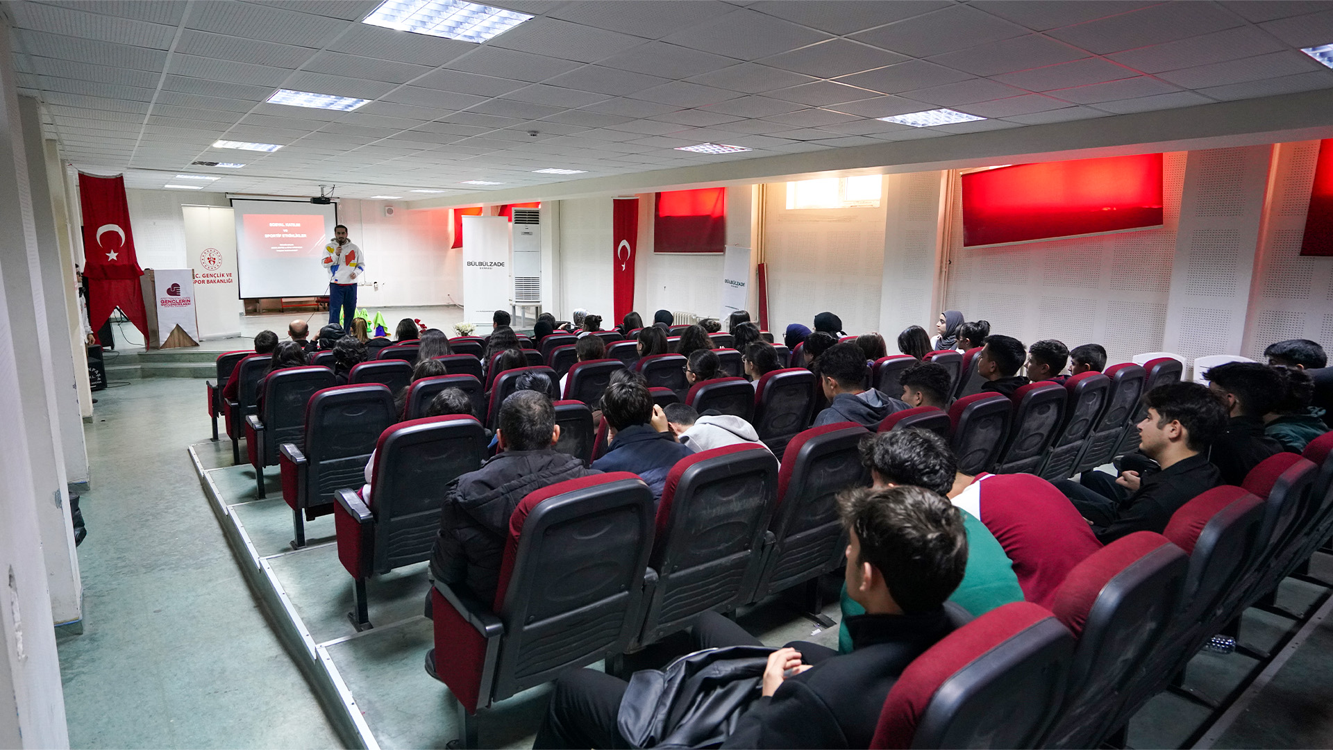 Nurdağı’nda Gençlere Sosyal Katılım ve Sportif Etkinlikler Semineri